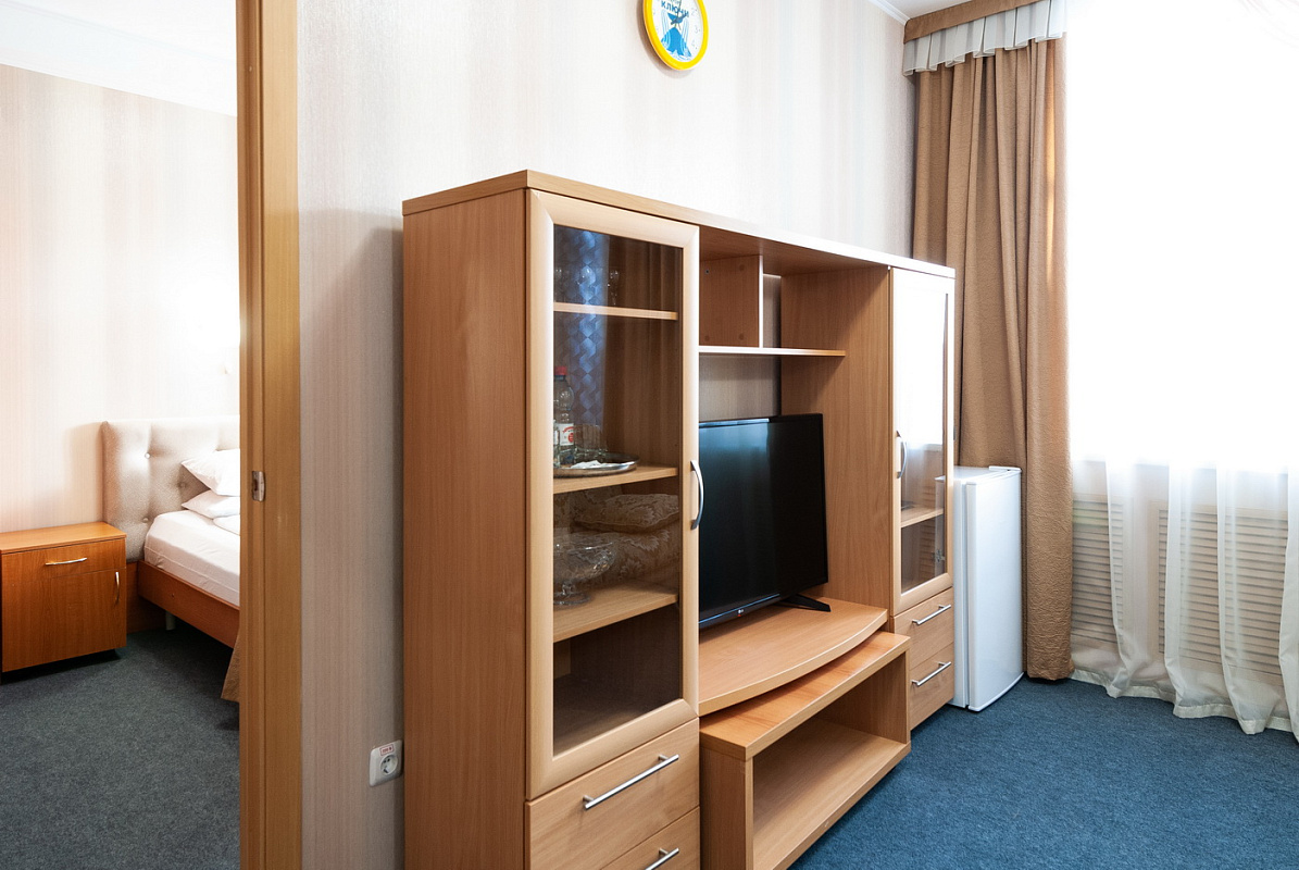 Двухкомнатный номер повышенной комфортности (24 кв.м)
