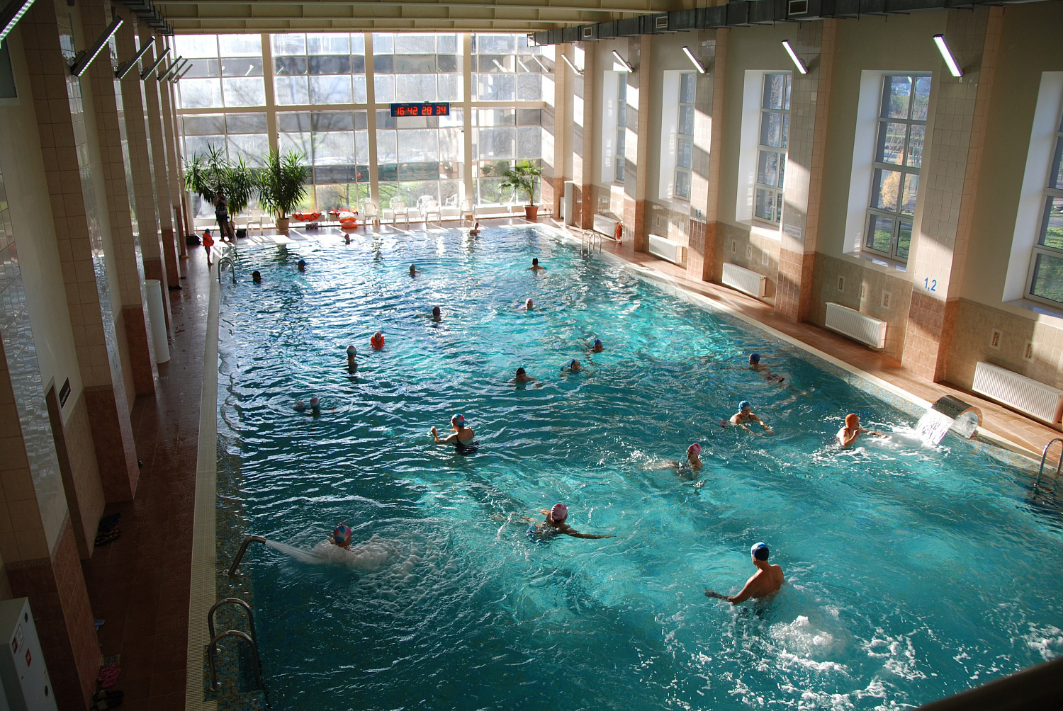 Бассейн